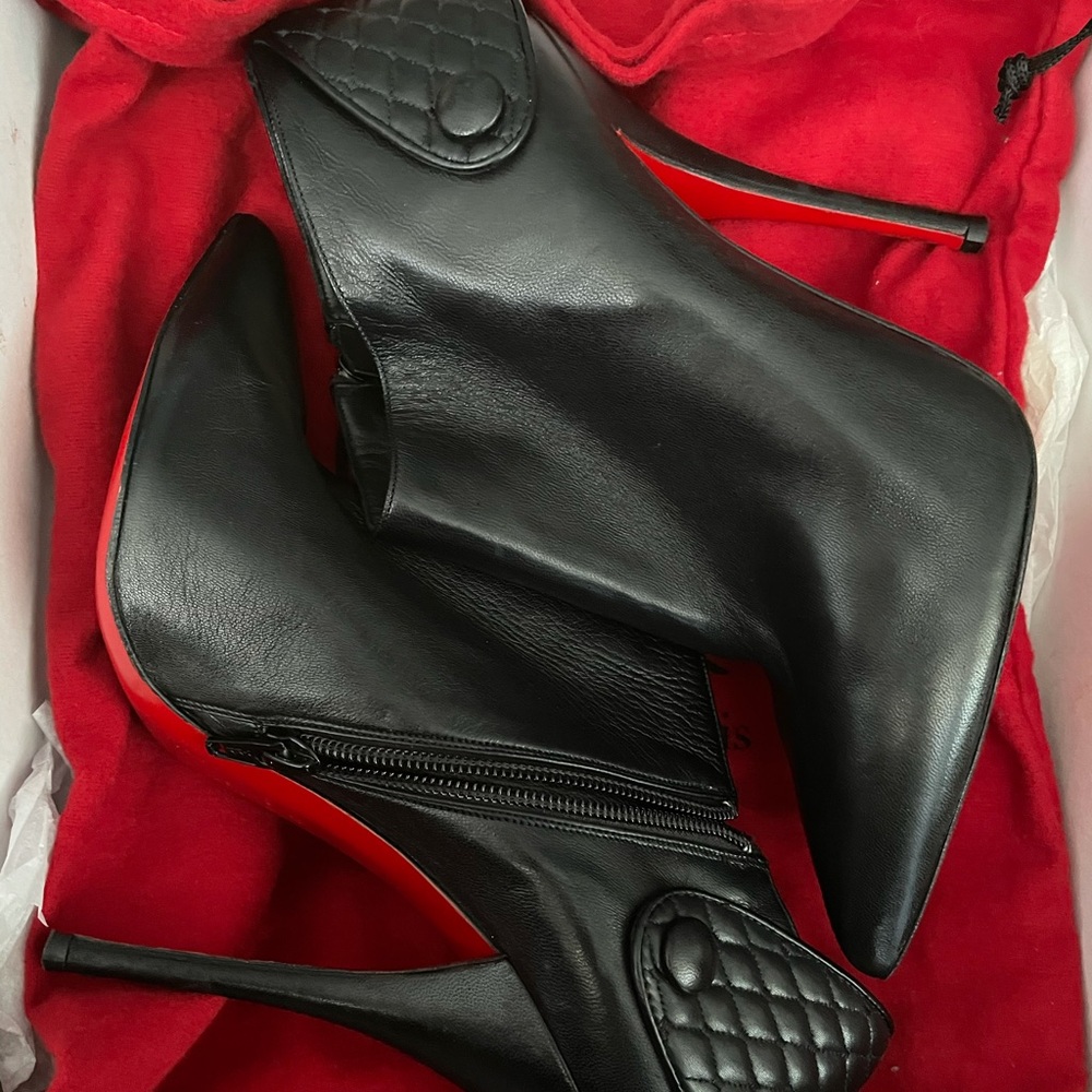 Authentic Louboutin Huguette Nappa Boots 41